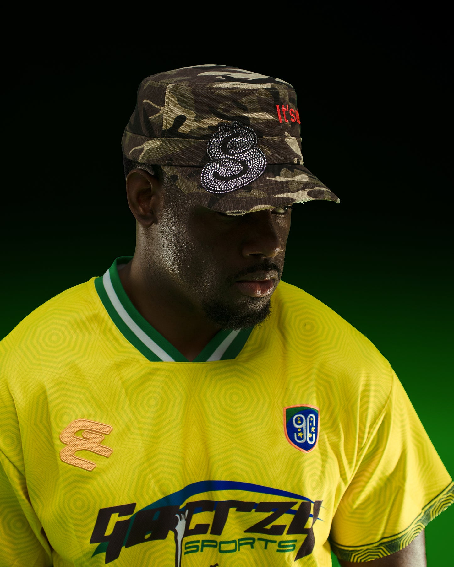 SNUG WRLD US MILITARY HAT