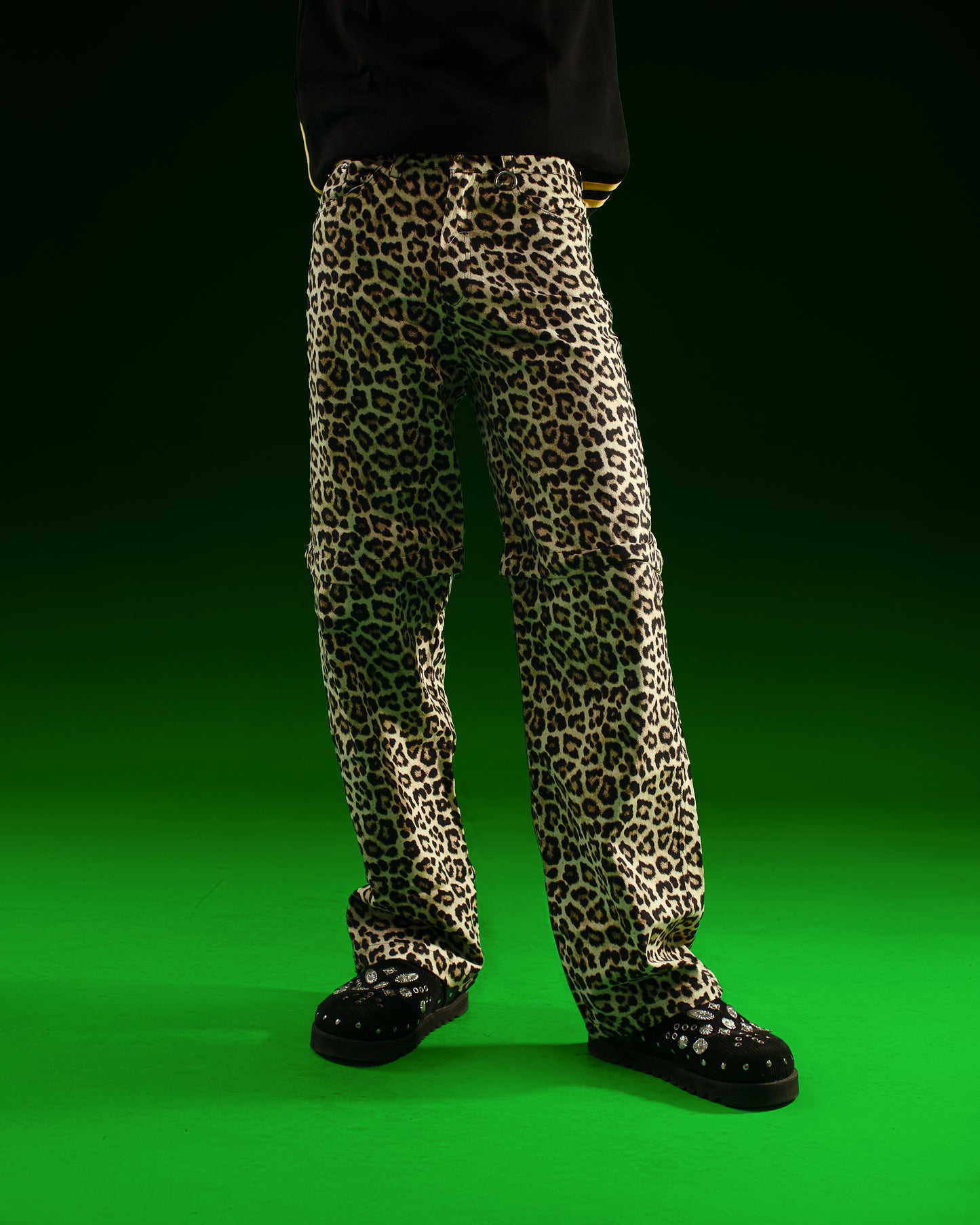 WWYD LEOPARD PRINT CONVERTIBLE PANTS