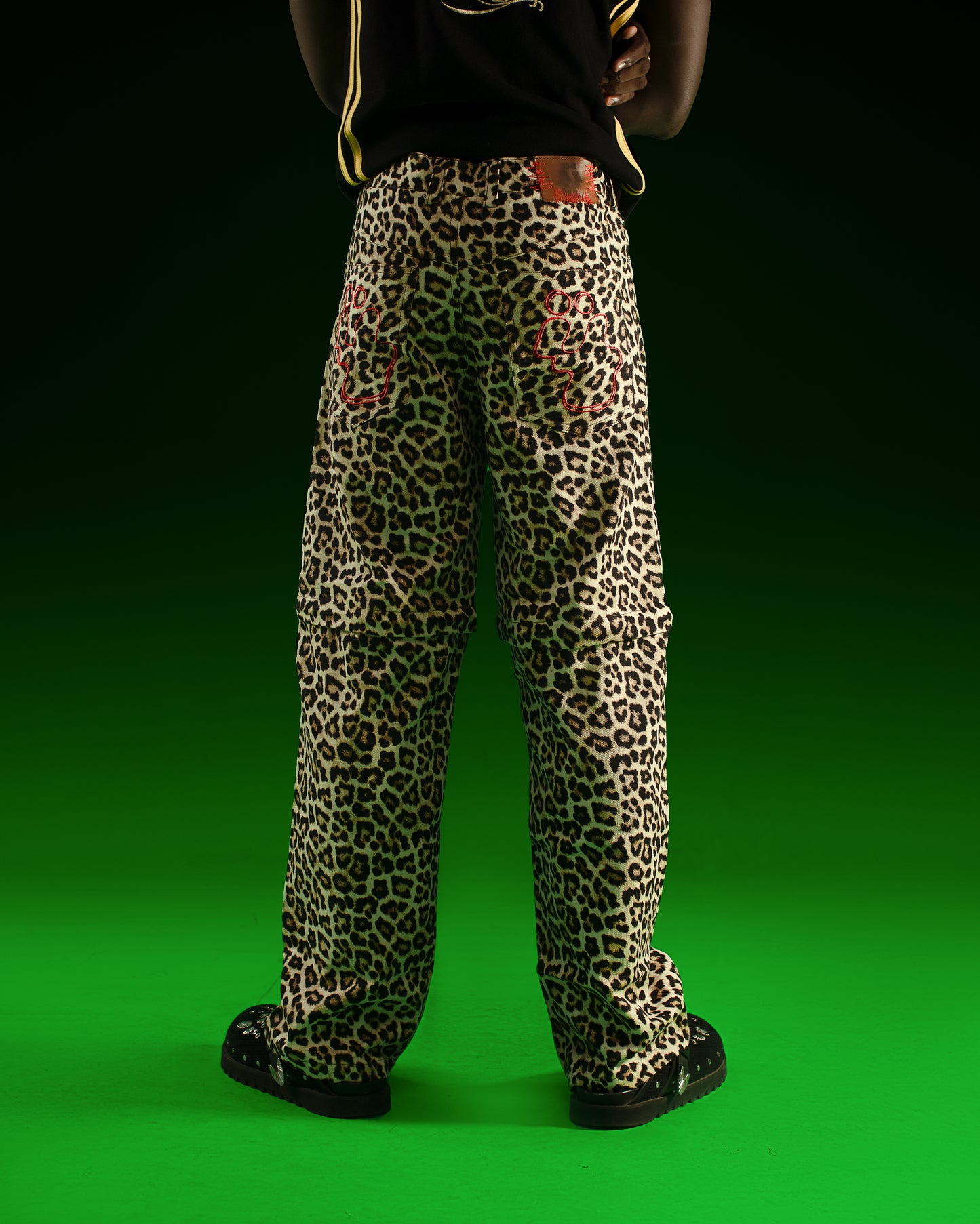 WWYD LEOPARD PRINT CONVERTIBLE PANTS